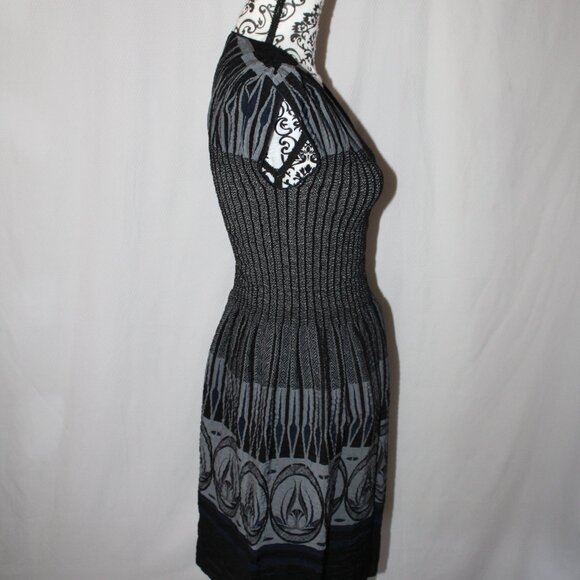 SALE Max Studio Black / Silver Geometric Design V-neck Smocked Dress S SMALL EUC - Picture 3 of 16
